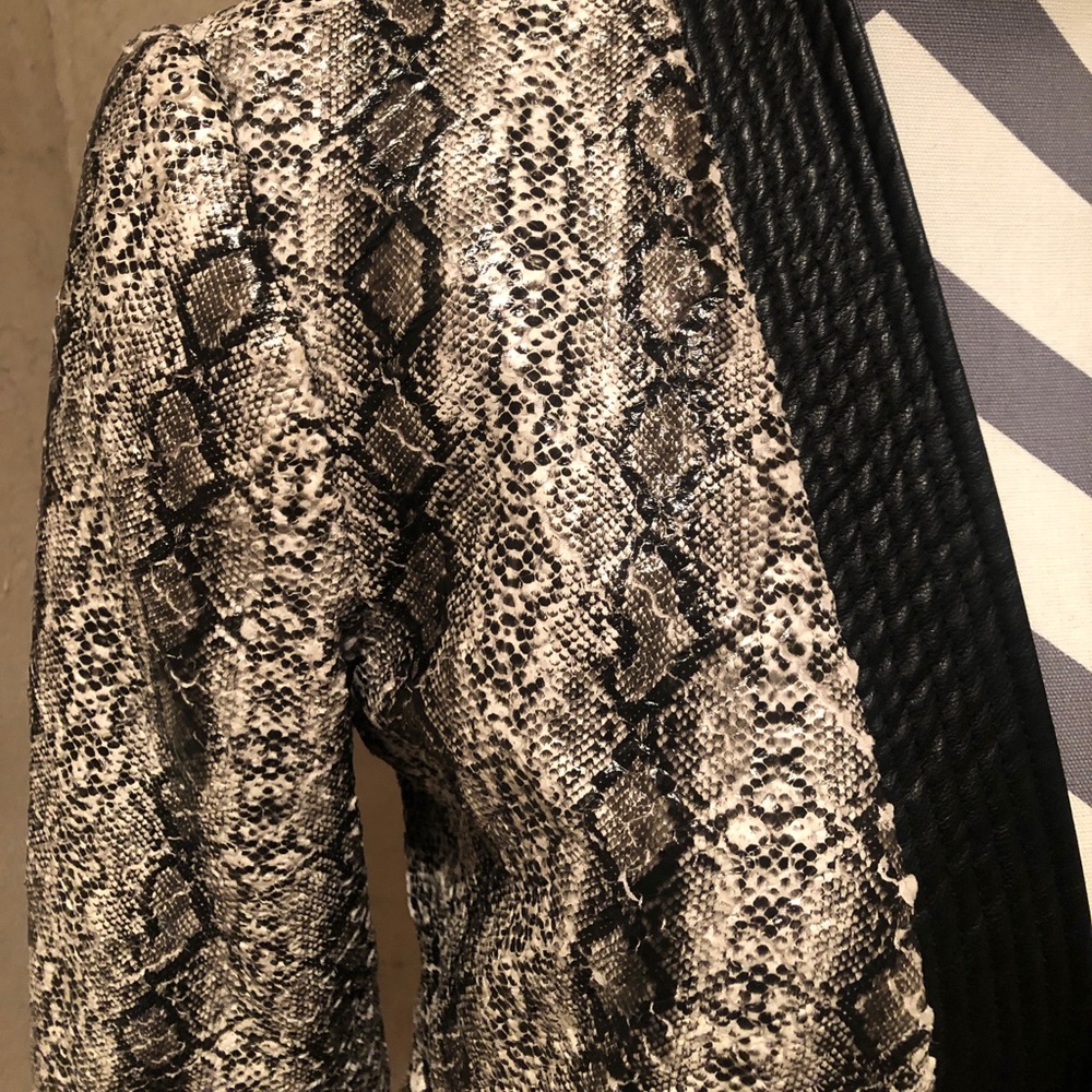Jacket - Picture 2 of 3